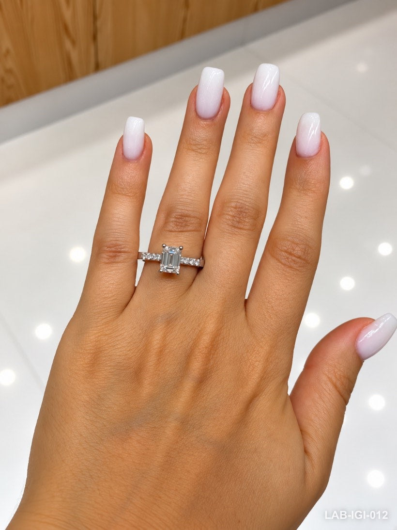 Bague solitaire diamant de laboratoire émeraude 1,5 ct – Diamea