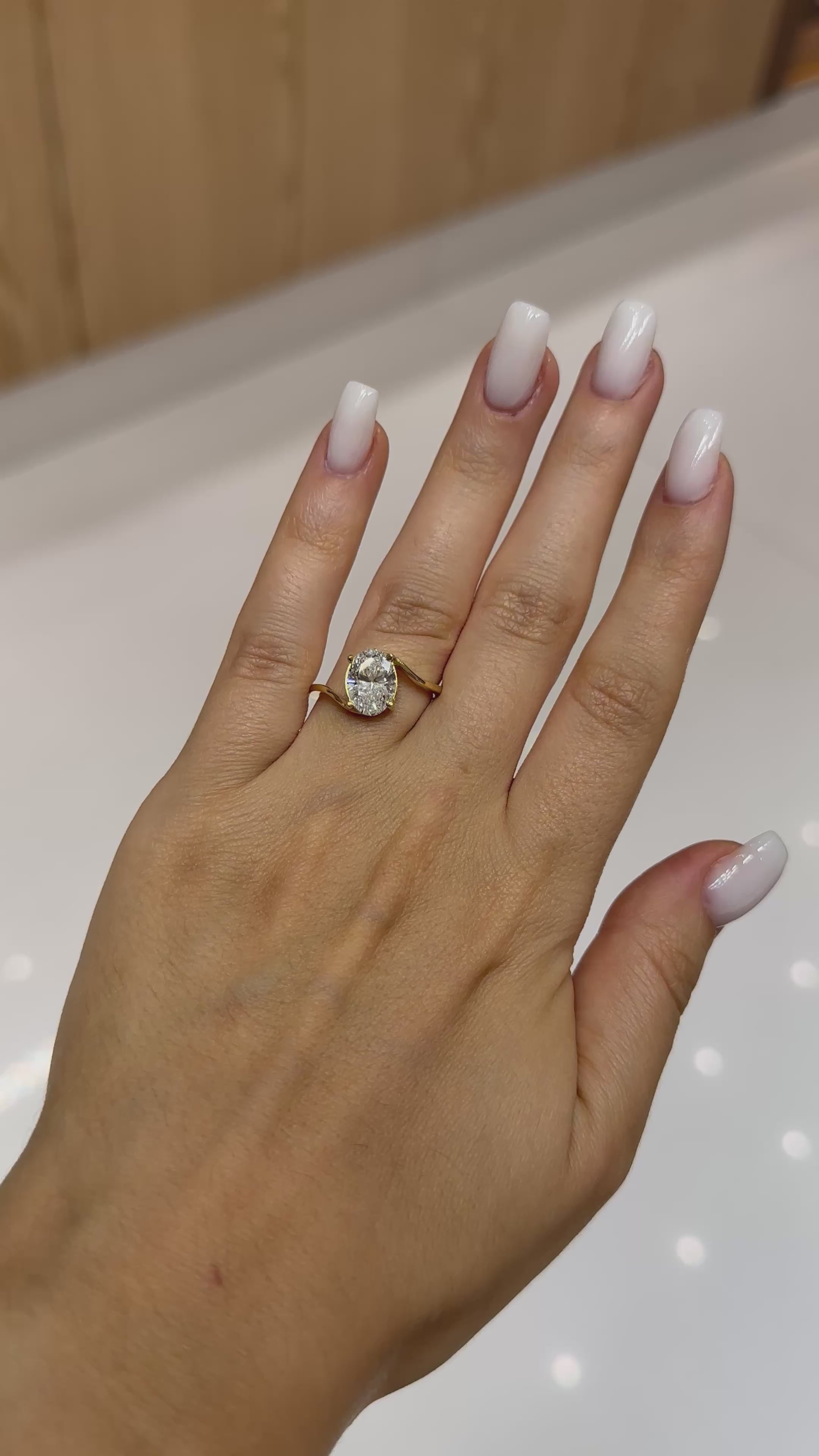 Vidéo bague solitaire diamant de laboratoire ovale 2 ct – Diamea