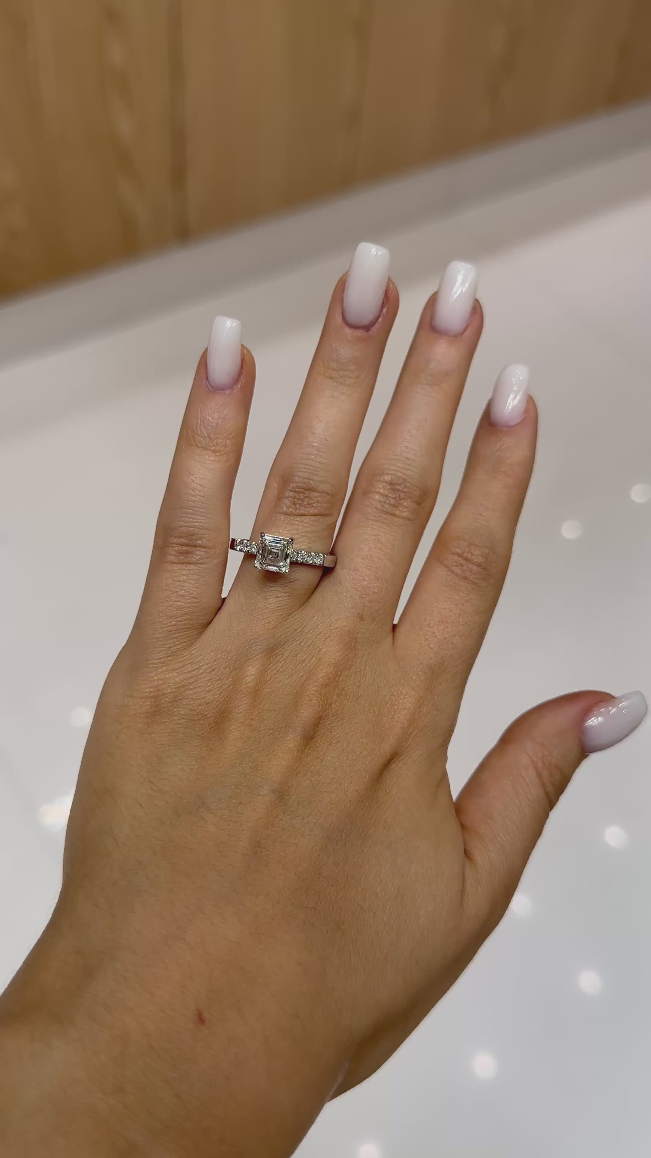 Vidéo bague solitaire diamant de laboratoire carré Asscher 1,5 ct – Diamea