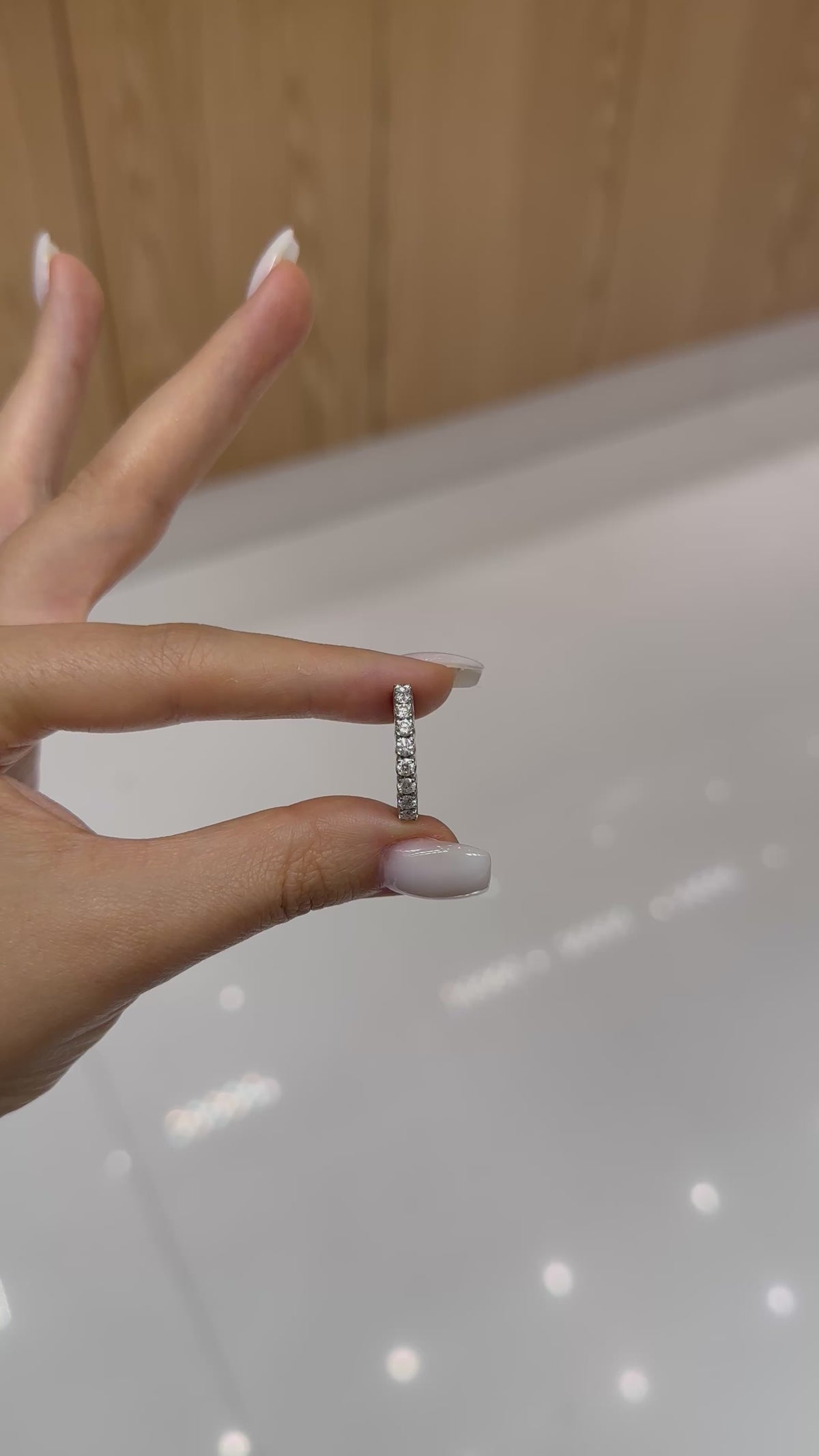 Bague diamant Demi Alliance Diamants – Diamea – vidéo 2