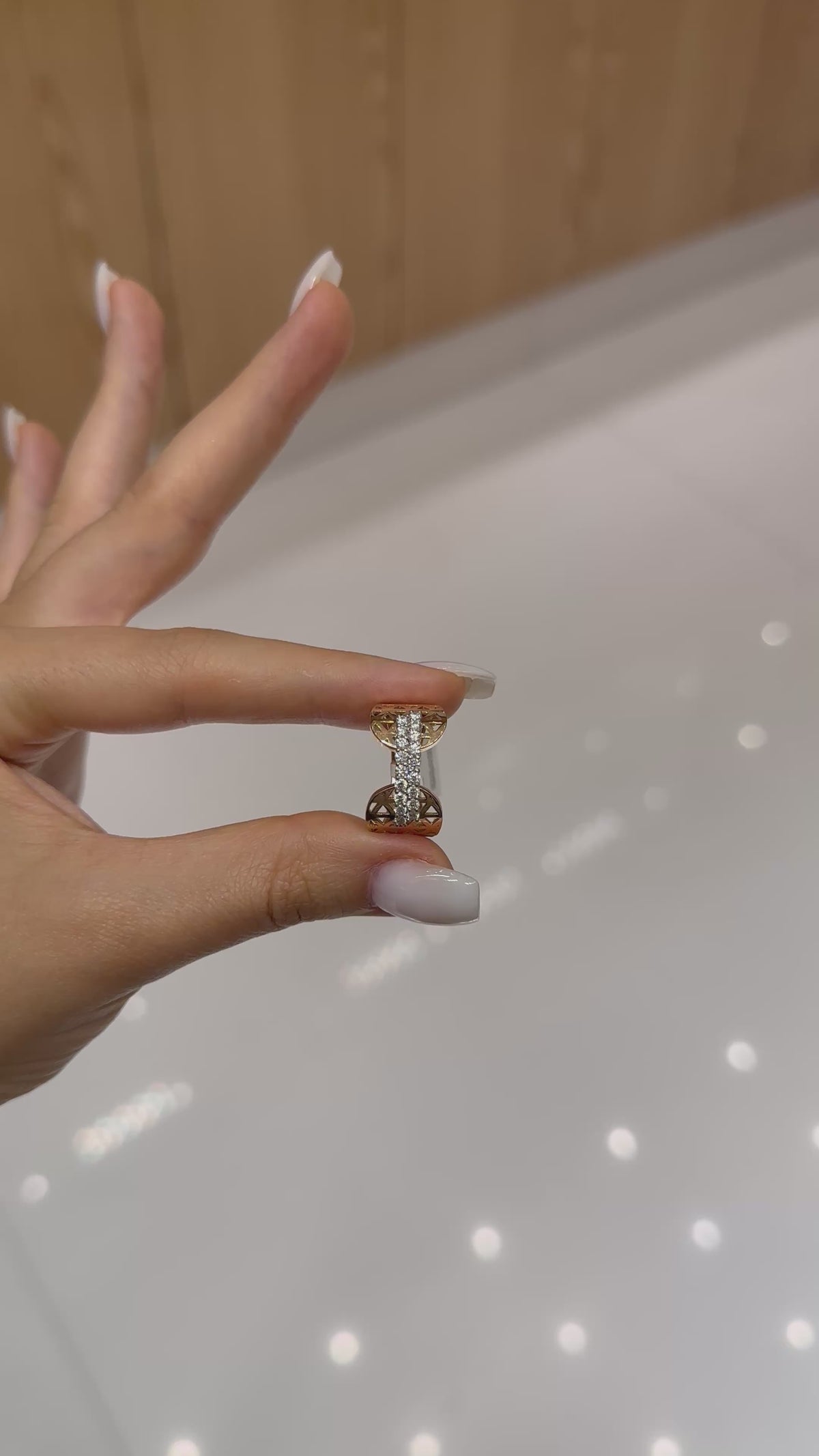 Bague diamant Ajourée Bandeau Diamants en or rose 18 carats, 0,44 ct de diamants naturels – Diamea – vidéo 2