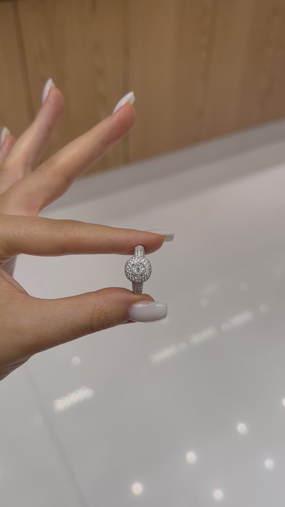 Bague diamant Ronde Diamants – Diamea – vidéo 2